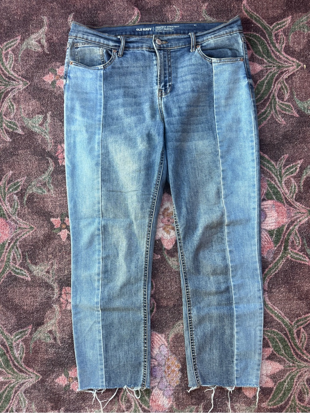 Old Navy Women's Blue Straight-Leg Jeans Droit Parfait mid-rise - size 12
